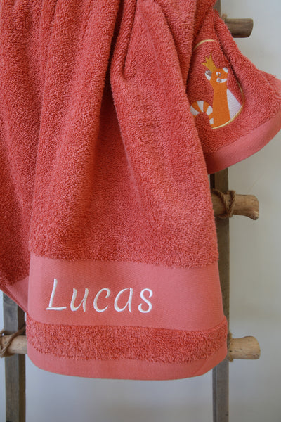 Personalized children's towel 100x100 - Terracotta red panda