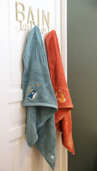 Personalized children's towel 100x100 - Ocean blue orca
